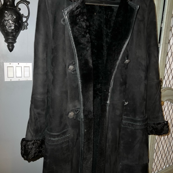 Revillion Shearling maxi coat black 1980’s vintage. Paris France - Picture 4 of 13